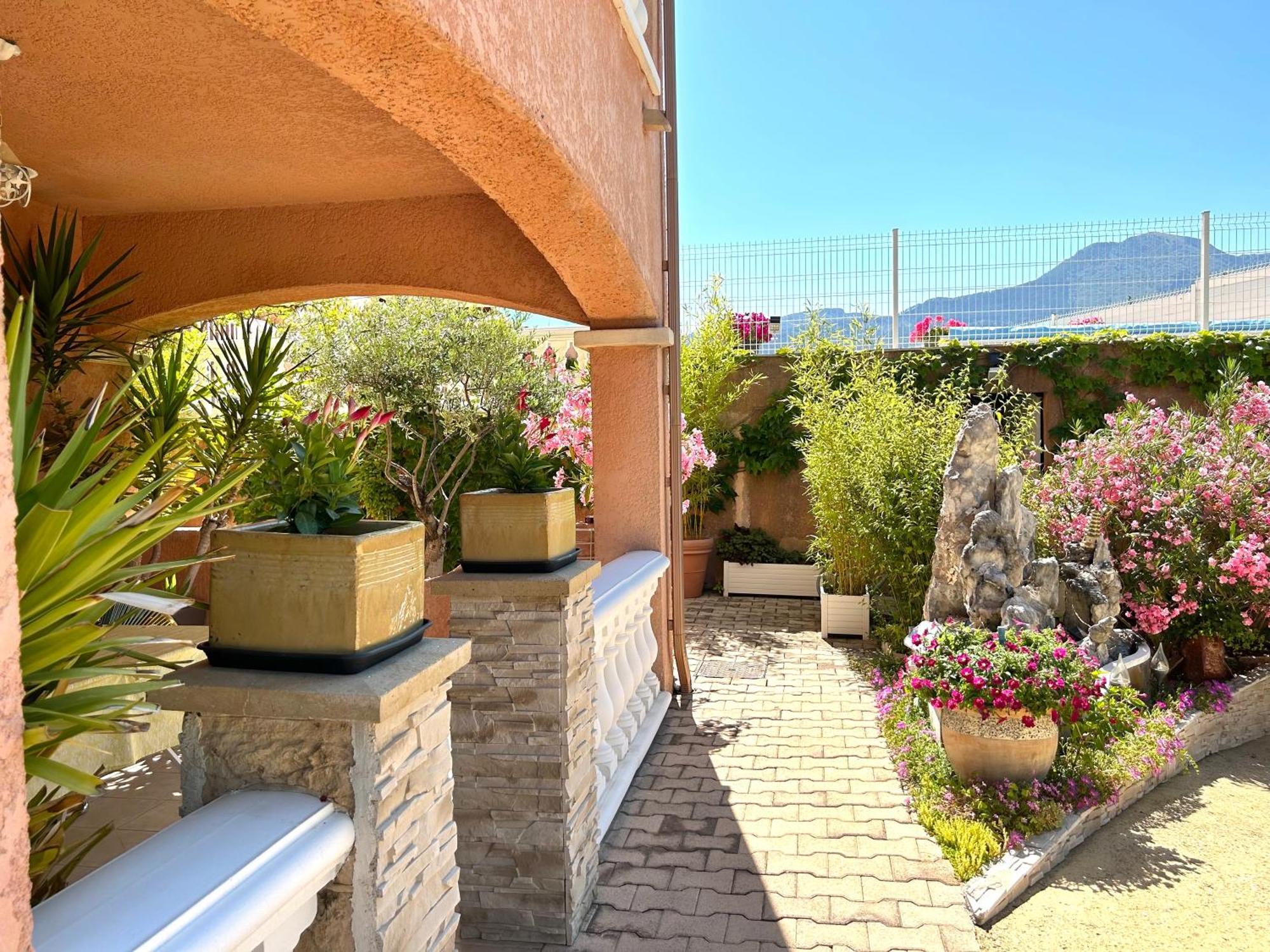 ديني-ليه-بان Chambres D'Hotes Les Noisetiers المظهر الخارجي الصورة